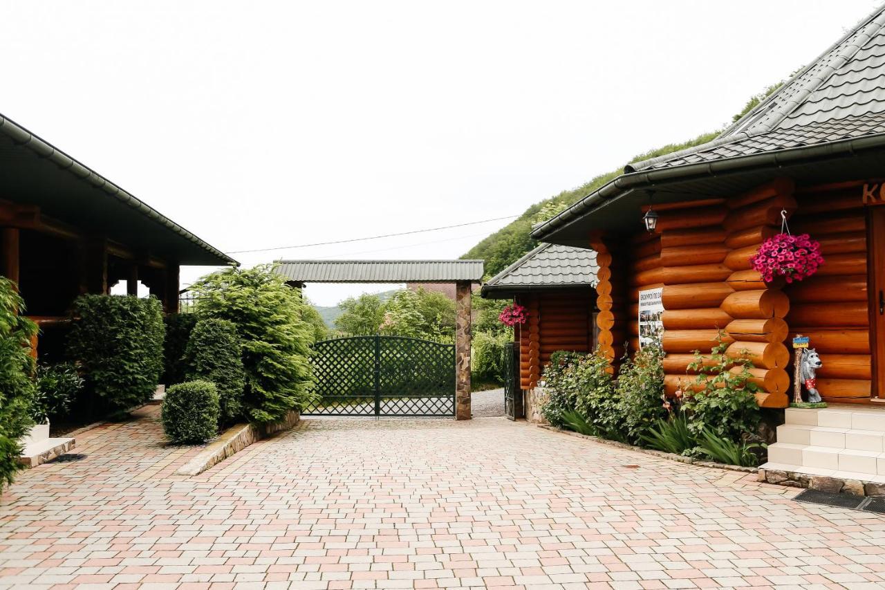 Chudodievo in Chynadievo Mini-Hotel Chynadiyovo Buitenkant foto