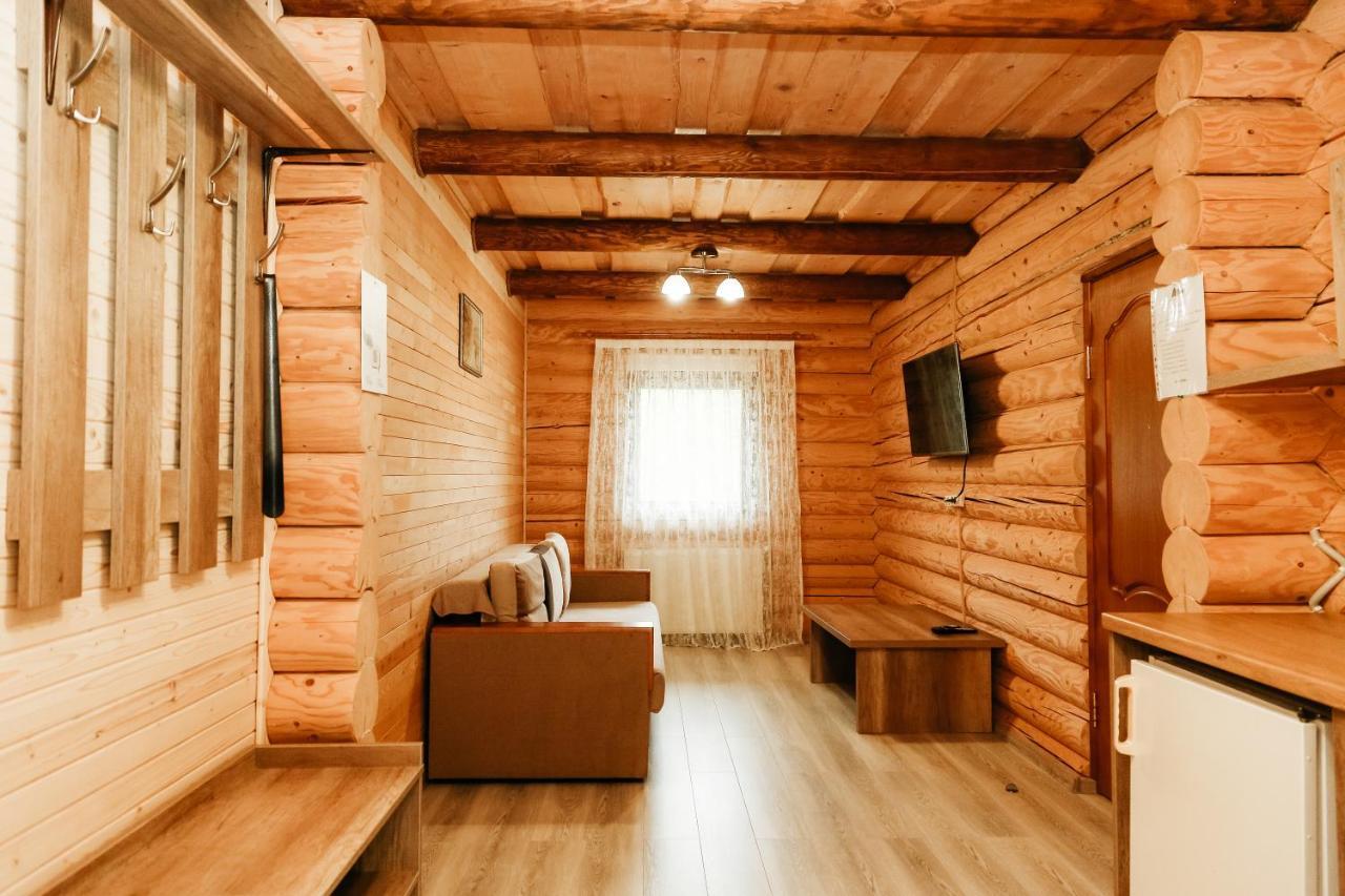 Chudodievo in Chynadievo Mini-Hotel Chynadiyovo Buitenkant foto
