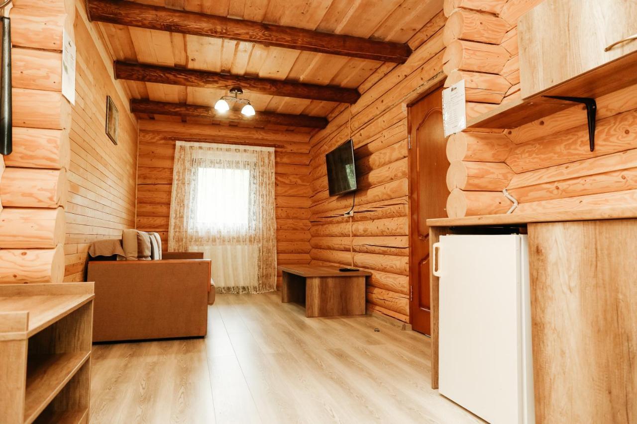 Chudodievo in Chynadievo Mini-Hotel Chynadiyovo Buitenkant foto