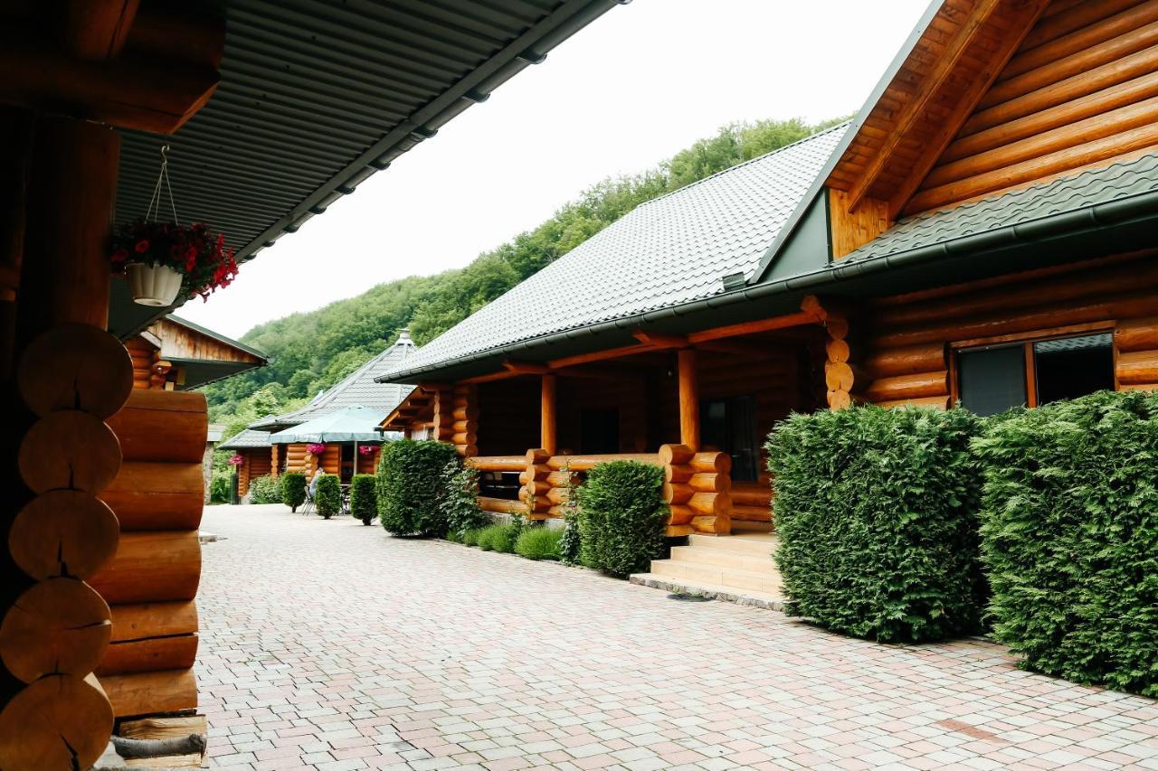 Chudodievo in Chynadievo Mini-Hotel Chynadiyovo Buitenkant foto