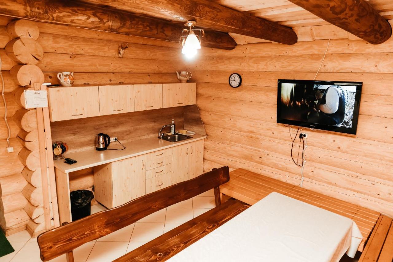 Chudodievo in Chynadievo Mini-Hotel Chynadiyovo Buitenkant foto