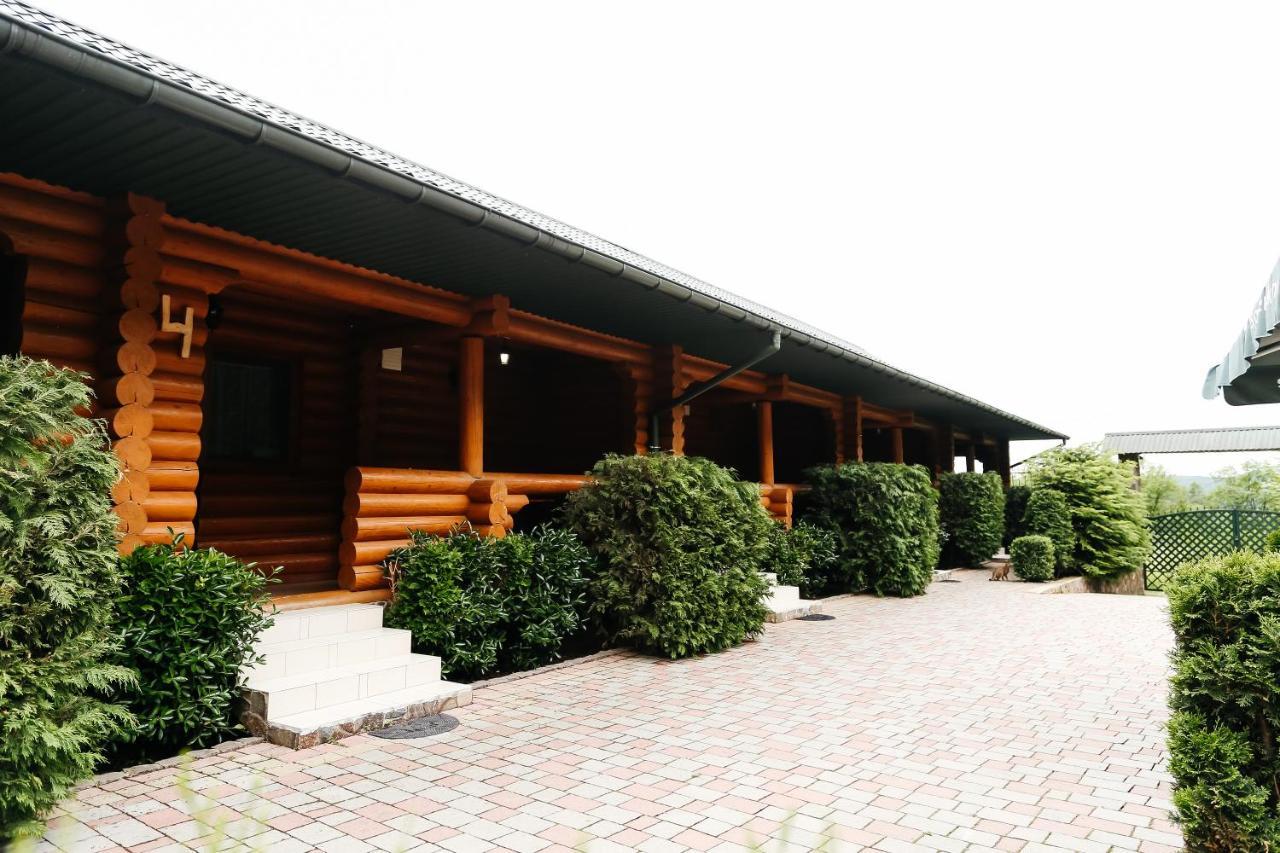 Chudodievo in Chynadievo Mini-Hotel Chynadiyovo Buitenkant foto