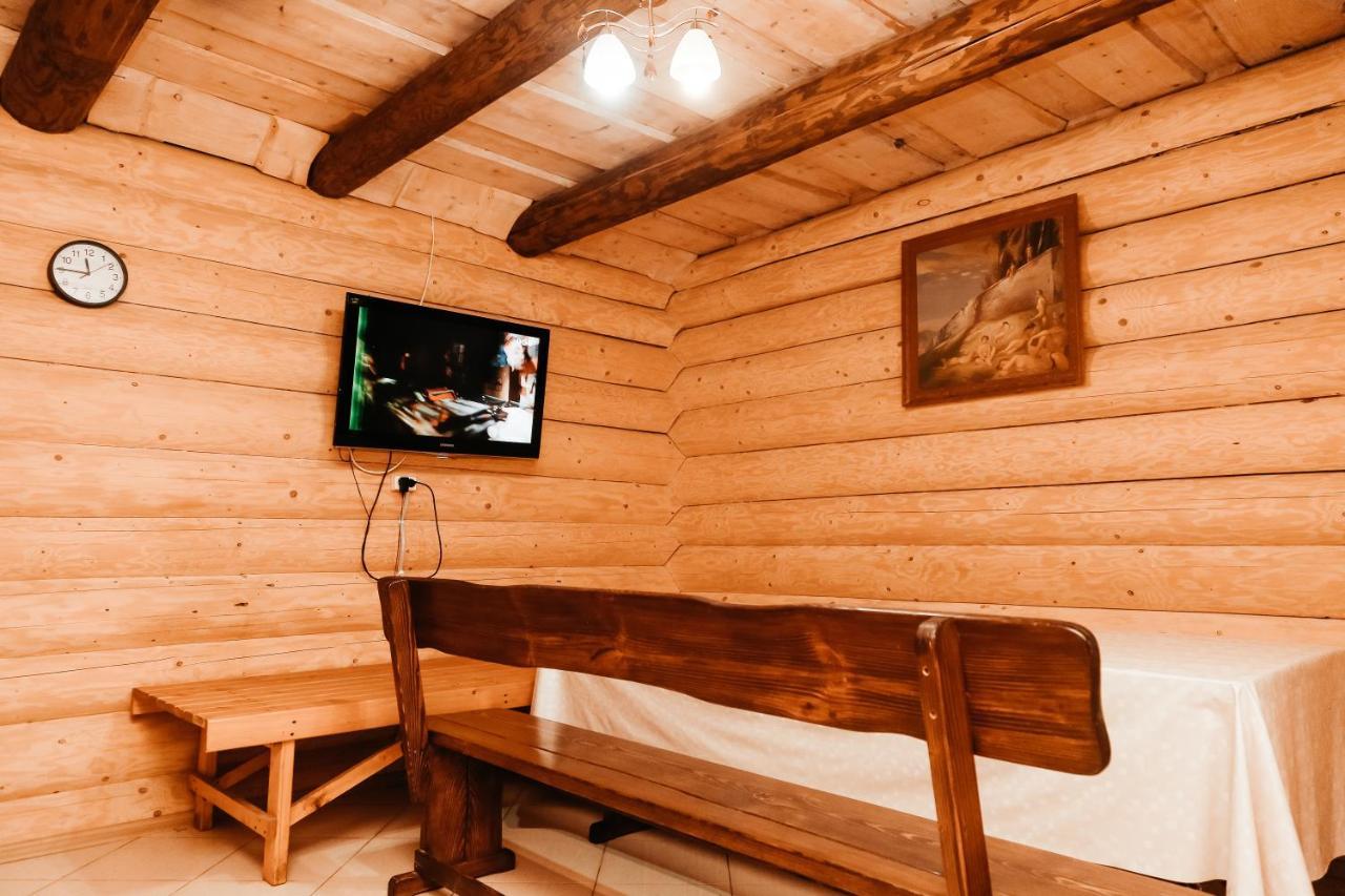 Chudodievo in Chynadievo Mini-Hotel Chynadiyovo Buitenkant foto