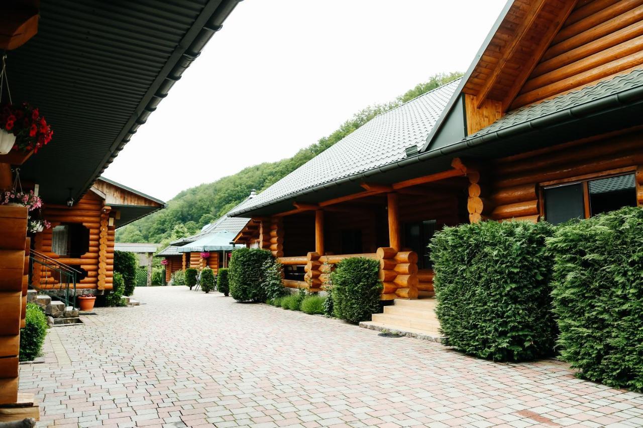 Chudodievo in Chynadievo Mini-Hotel Chynadiyovo Buitenkant foto