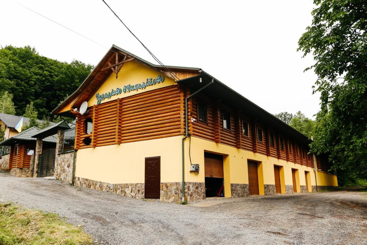 Chudodievo in Chynadievo Mini-Hotel Chynadiyovo Buitenkant foto