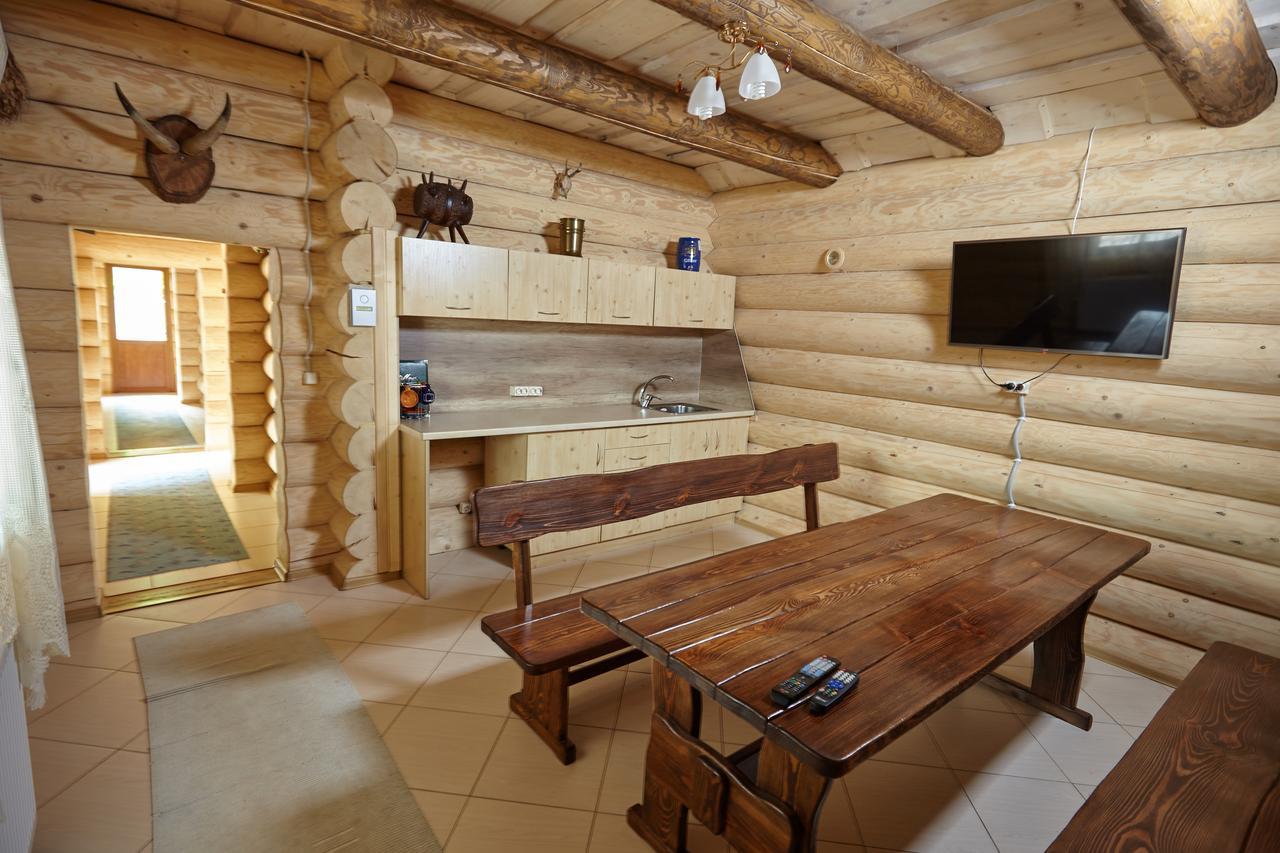 Chudodievo in Chynadievo Mini-Hotel Chynadiyovo Buitenkant foto